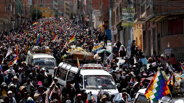 Διαδηλώσεις κατά της βίας των γυναικών σε Βολιβία και Χιλή