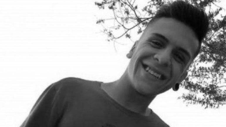 Υπέκυψε ο 18χρονος Ντίλαν Κρους, σύμβολο του κινήματος διαμαρτυρίας στην Κολομβία