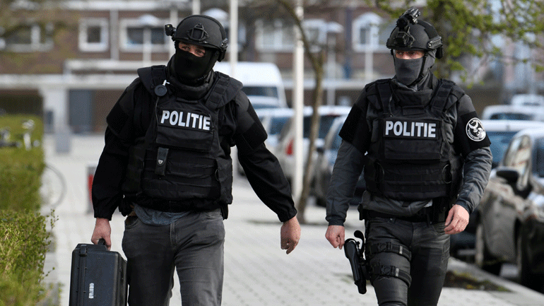 Συνελήφθησαν δύο ύποπτοι που σχεδίαζαν τρομοκρατική επίθεση στην Ολλανδία