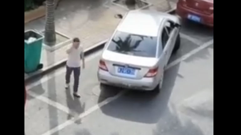 Όταν δεν μπορείς να παρκάρεις με τίποτα…