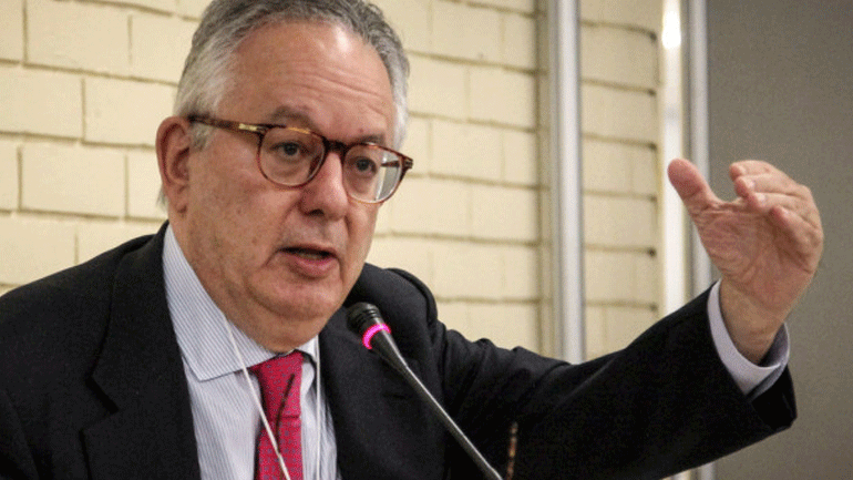 Συστάθηκε πενταμελής επιτροπή για την διερεύνηση αστυνομικής βίας με επικεφαλής τον Ν. Αλιβιζάτο