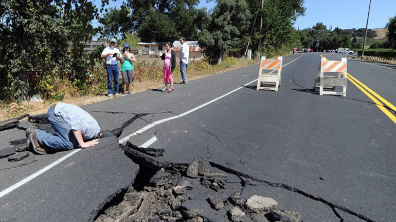 Μαρτυρία για τον σεισμό στην Αλβανία: «Ξυπνήσαμε έντρομοι – Ο σεισμός δεν σταματούσε»