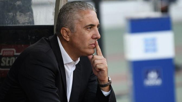 Κωστένογλου: «Να παίξετε για την ΑΕΚ, για τους εαυτούς σας, για τον κόσμο»