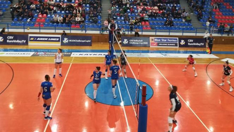 Βόλεϊ: Στους «16» του Challenge Cup με δύο νίκες ο ΑΟ Θήρας