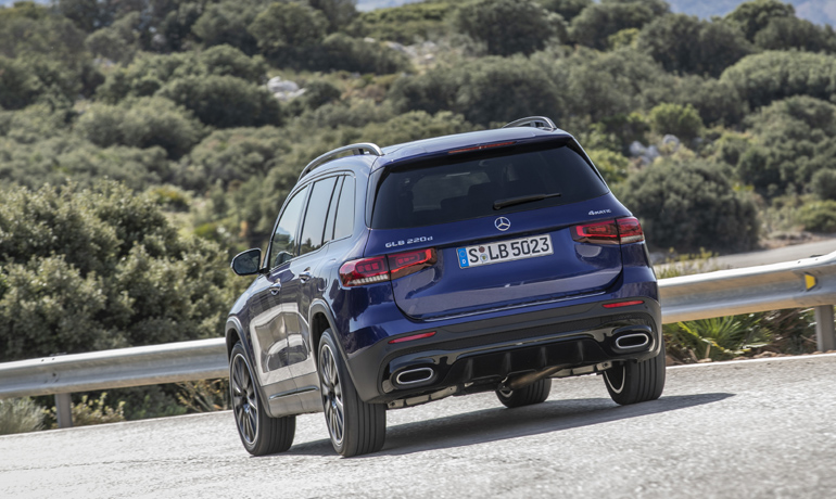 Οικογενειακό premium SUV με επιβλητική εμφάνιση