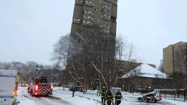 ΗΠΑ: Πέντε νεκροί και τέσσερις τραυματίες από πυρκαγιά σε πολυώροφο κτήριο στη Μινεάπολη