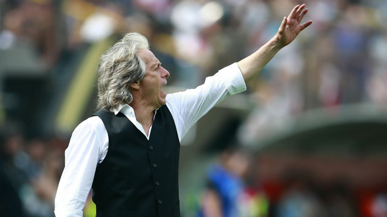 Ο Ζόρζε Ζέσους υποψήφιος διάδοχος του Μάρκο Σίλβα στην Έβερτον