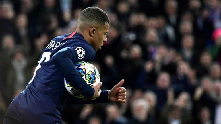 Λεονάρντο: «Θα μείνει στην Παρί ο Εμπαπέ»