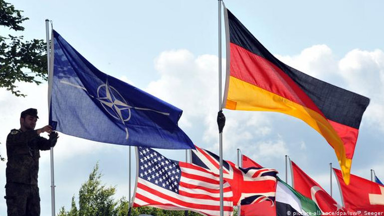 Η συνεισφορά της Γερμανίας στον προϋπολογισμό του ΝΑΤΟ θα είναι ίση με των ΗΠΑ από το 2021