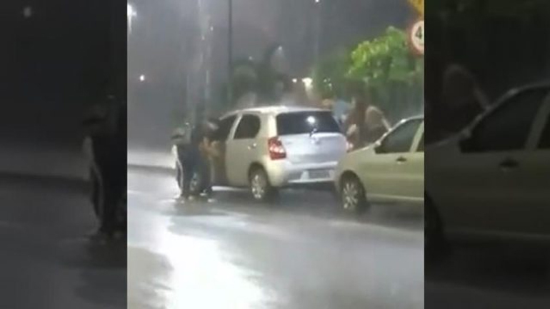 Γιατί δεν ξεκλειδώνει το αυτοκίνητο;