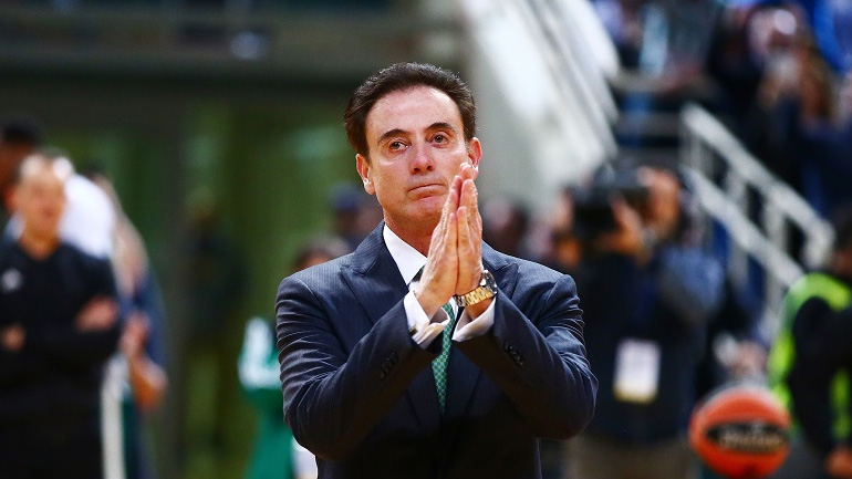 Αποθεώθηκε από τους φιλάθλους του Παναθηναϊκού ο Πιτίνο