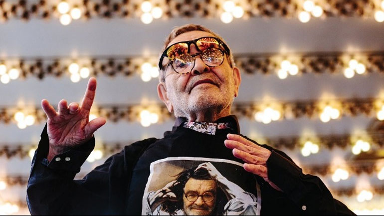 Φερνάντο Αρραμπάλ: «Η Ιστορία είναι μια μητριά» Φερνάντο Αρραμπάλ: «Η Ιστορία είναι μια μητριά»