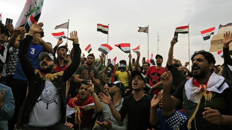 Αντικυβερνητικοί διαδηλωτές πυρπόλησαν το προξενείο του Ιράν στη Βαγδάτη