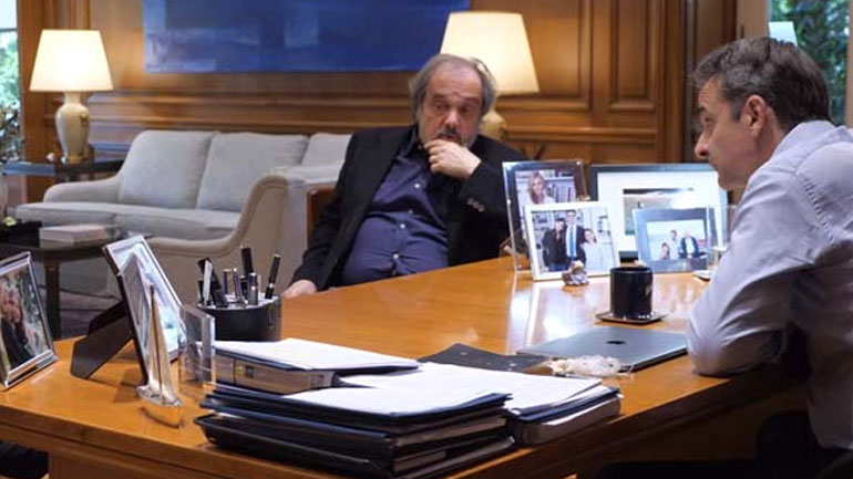 Ο Απόστολος του ΔΟΜ και ο Δοξιάδης του Μητσοτάκη