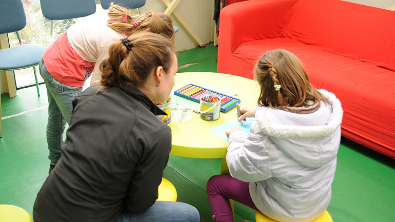 Αυτήν την Black Friday επιλέγουμε Ευχοστολίδια και πραγματοποιούμε τις χριστουγεννιάτικες ευχές παιδιών που έχουν ανάγκη