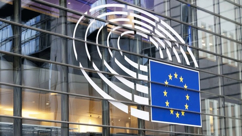 Ευρωβουλή: Να δοθεί τέλος στη βία εναντίον των γυναικών