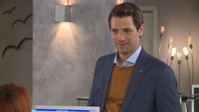 Έλα στη θέση μου: Η Φαίη είναι αποφασισμένη να βρει τις μυστικές φόρμουλες του Μάρκου