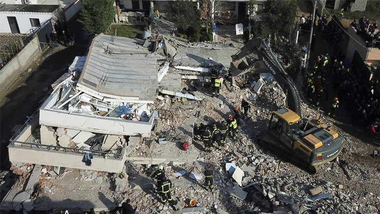 Αλβανία: Στους 49 οι νεκροί, αναζητούνται ακόμη έξι άνθρωποι