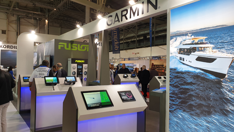 Φουλ... τεχνολογία στο περίπτερο της Garmin