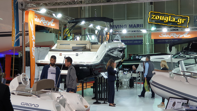 Άνοιξε τις πύλες του το Ναυτικό Σαλόνι Άνοιξε τις πύλες του το Ναυτικό Σαλόνι