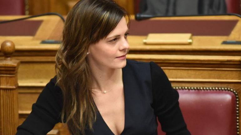 Αχτσιόγλου: Να ακυρωθούν άμεσα οι απολύσεις των «ενοικιαζόμενων» εργαζομένων στην Εθνική Τράπεζα