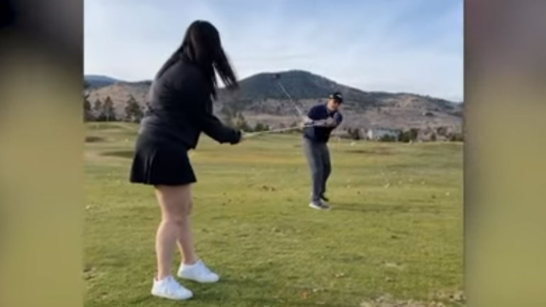 Παίζουν γκολφ με… πάσες