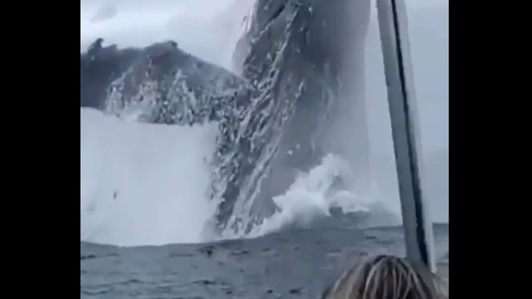 Το φαντασμαγορικό άλμα μιας πελώριας φάλαινας