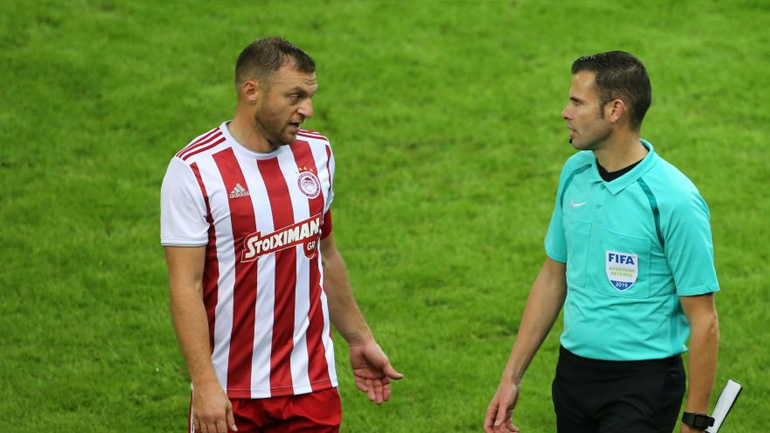 «Βλέπουμε μία αντιμετώπιση άνευ προηγουμένου από τη διαιτησία»