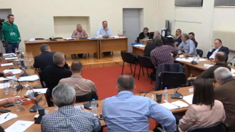 Γορτυνία: «Άναψαν τα αίματα» στο Δημοτικό Συμβούλιο – Ακούστηκαν βαριές εκφράσεις