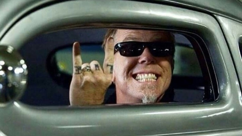 Λεύκωμα με χειροποίητες αντίκες αυτοκινήτων από τον Τζέιμς Χέτφιλντ