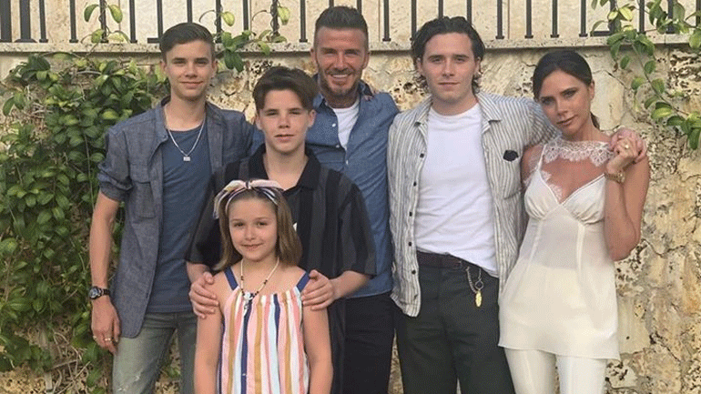 David Beckham – Victoria Beckham: Ετοιμάζουν τη βάπτιση των παιδιών τους για τα Χριστούγεννα
