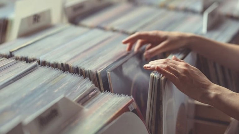 Ψηφιοποιούν 100.000 βινύλια, 78άρια και άλλα, για να ακούμε online