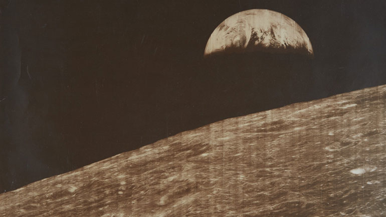 Σε δημοπρασία αυθεντικές φωτογραφίες από τις αποστολές για την κατάκτηση της Σελήνης