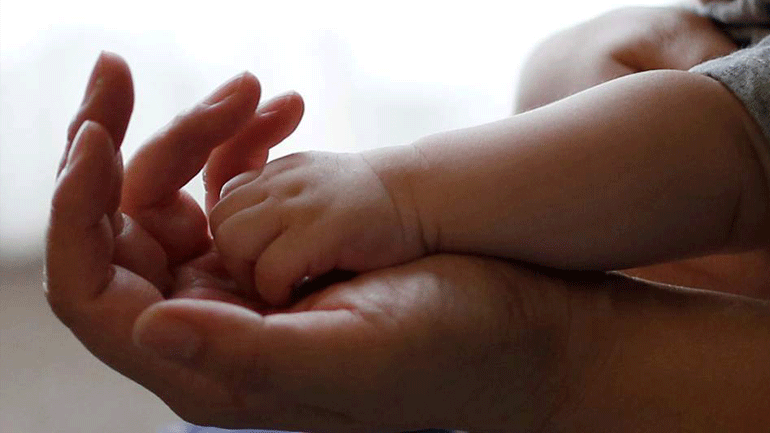 Έρευνα συνδέει την κλιματική αλλαγή με τη συχνότητα των πρόωρων τοκετών