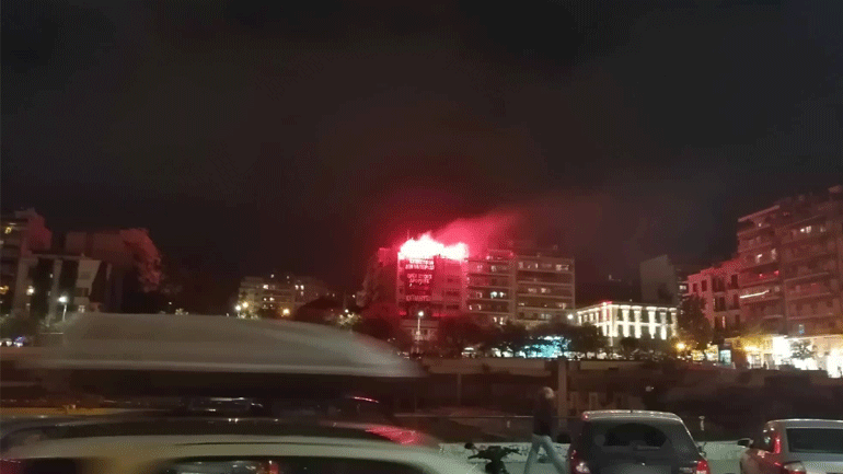 Θεσσαλονίκη: Πορεία αλληλεγγύης στις καταλήψεις – Πυρσοί στο Εργατοϋπαλληλικό Κέντρο