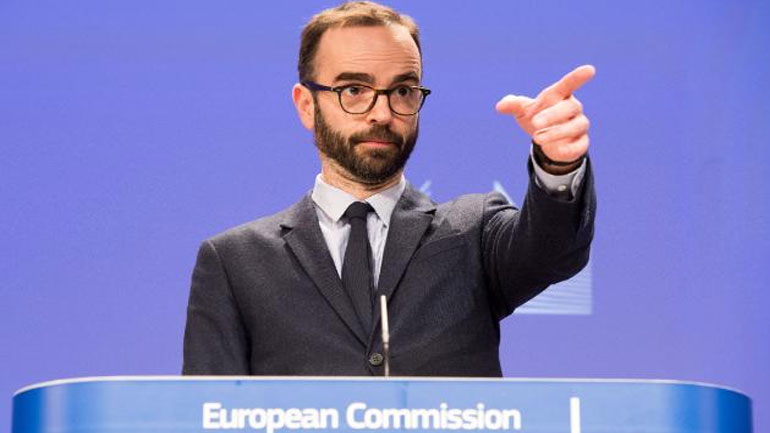 Η Ευρωπαϊκή Ενωση θα αντιδράσει «με μία φωνή» στις αμερικανικές απειλές κατά της Γαλλίας