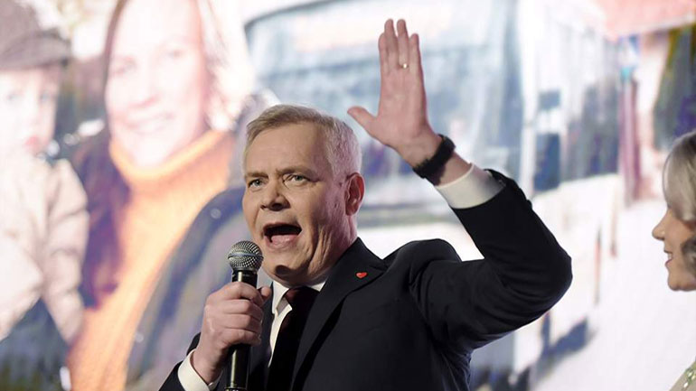 Παραιτήθηκε ο πρωθυπουργός της Φινλανδίας Άντι Ρίνε