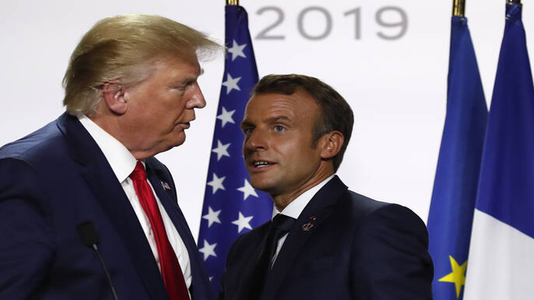 Τραμπ – Μακρόν: Ο παρολίγον έρωτας έγινε εφιάλτης – Το προφητικό δώρο στον Λευκό Οίκο