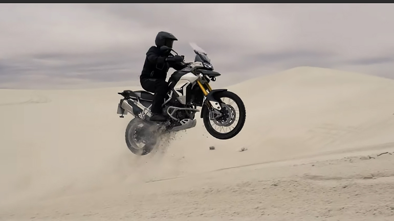 Triumph Tiger 900 GT/Rally: Η επίσημη αποκάλυψη τους είναι γεγονός! Triumph Tiger 900 GT/Rally: Η επίσημη αποκάλυψη τους είναι γεγονός!