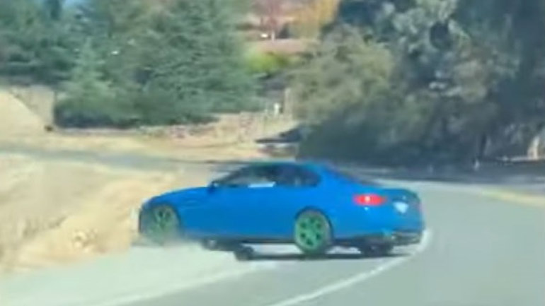 Όταν βλέπεις πολλές ταινίες με αγώνες αυτοκινήτων…