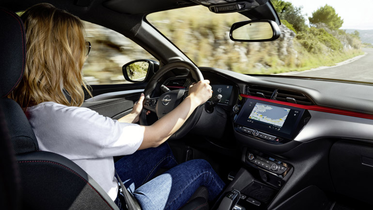 Το νέο Opel Corsa διαθέτει ακόμη και κρεμάστρες για ρούχα