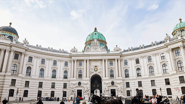 Αυστρία: Αυξάνονται οι μισθοί των πολιτικών σε κρατικά αξιώματα