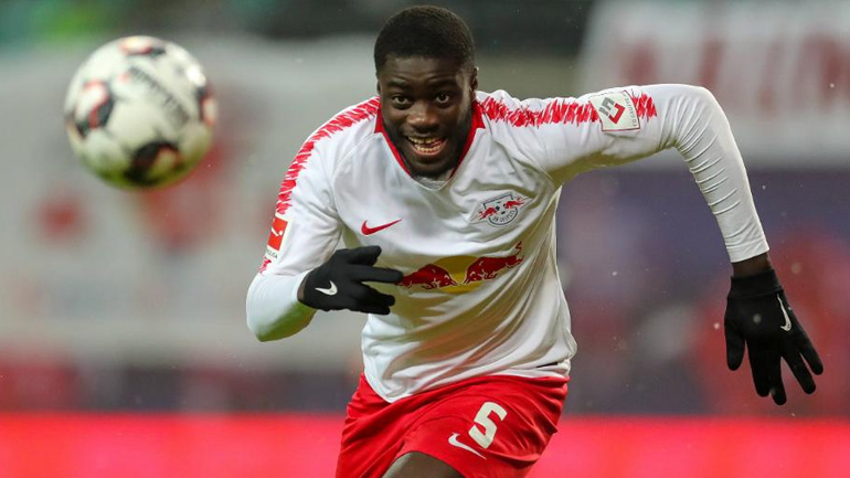 Μάντσεστερ Σίτι: Προσφέρει 60 εκατ. ευρώ στη Λειψία για τον Ουπαμεκανό