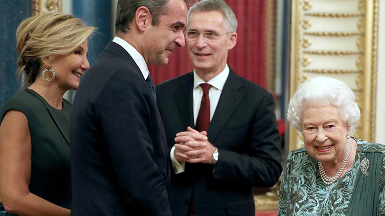 Το ευχαριστώ της Μαρέβας στην βασίλισσα για την «υπέροχη βραδιά στο παλάτι»