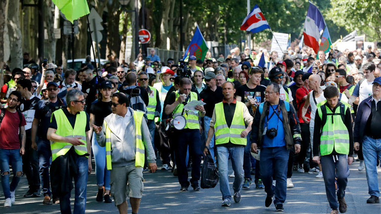 Η “Μαύρη Πέμπτη” του Εμμανουέλ Μακρόν