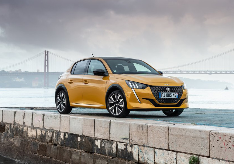 H Peugeot ήταν τρίτη σε ωλήσεις το Νοέμβριο (στη φωτό το νέο 208)