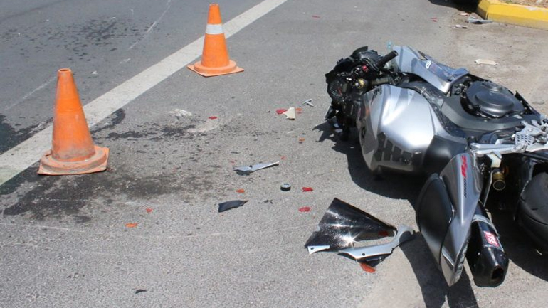 Σοκαριστικές εικόνες από τροχαίο στο Λαύριο: Ένας νεκρός και δύο τραυματίες