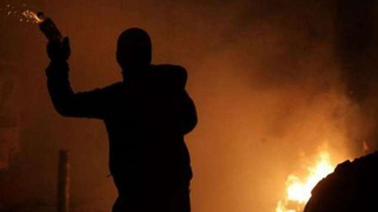 Επίθεση με μολότοφ εναντίον αστυνομικών στο ΟΑΚΑ