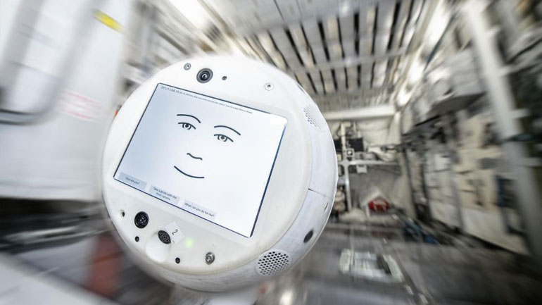 Το αιωρούμενο σφαιρικό ρομπότ Cimon επιστρέφει στον Διεθνή Διαστημικό Σταθμό