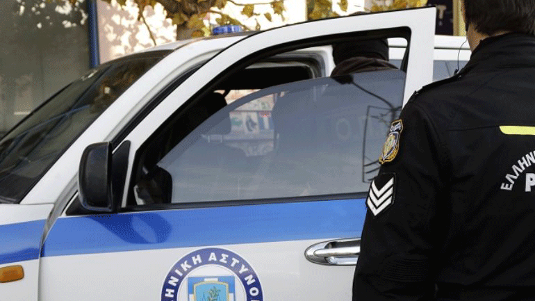 Ελεύθεροι χωρίς όρους δύο συλληφθέντες στα Εξάρχεια για υπεξαίρεση αρχαίου μνημείου